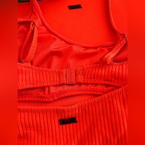 SOLD*Triangl bikini - Picture 3 of 4